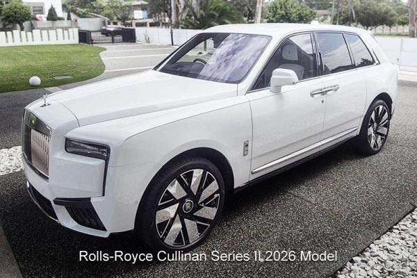 a2z-cars-rolls-royce-cullinan-2026-gall-2b
