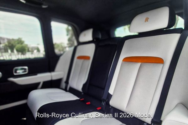 a2z-cars-rolls-royce-cullinan-2026-gall-6b